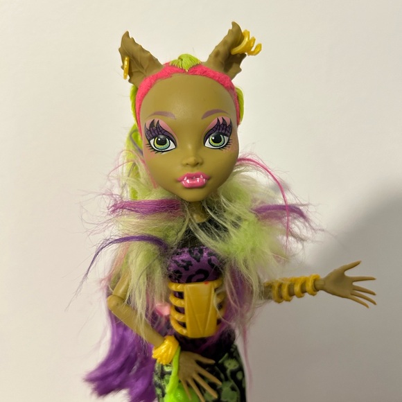 Monster High Doll Freaky Fusion Clawvenus (G1) - Picture 1 of 5
